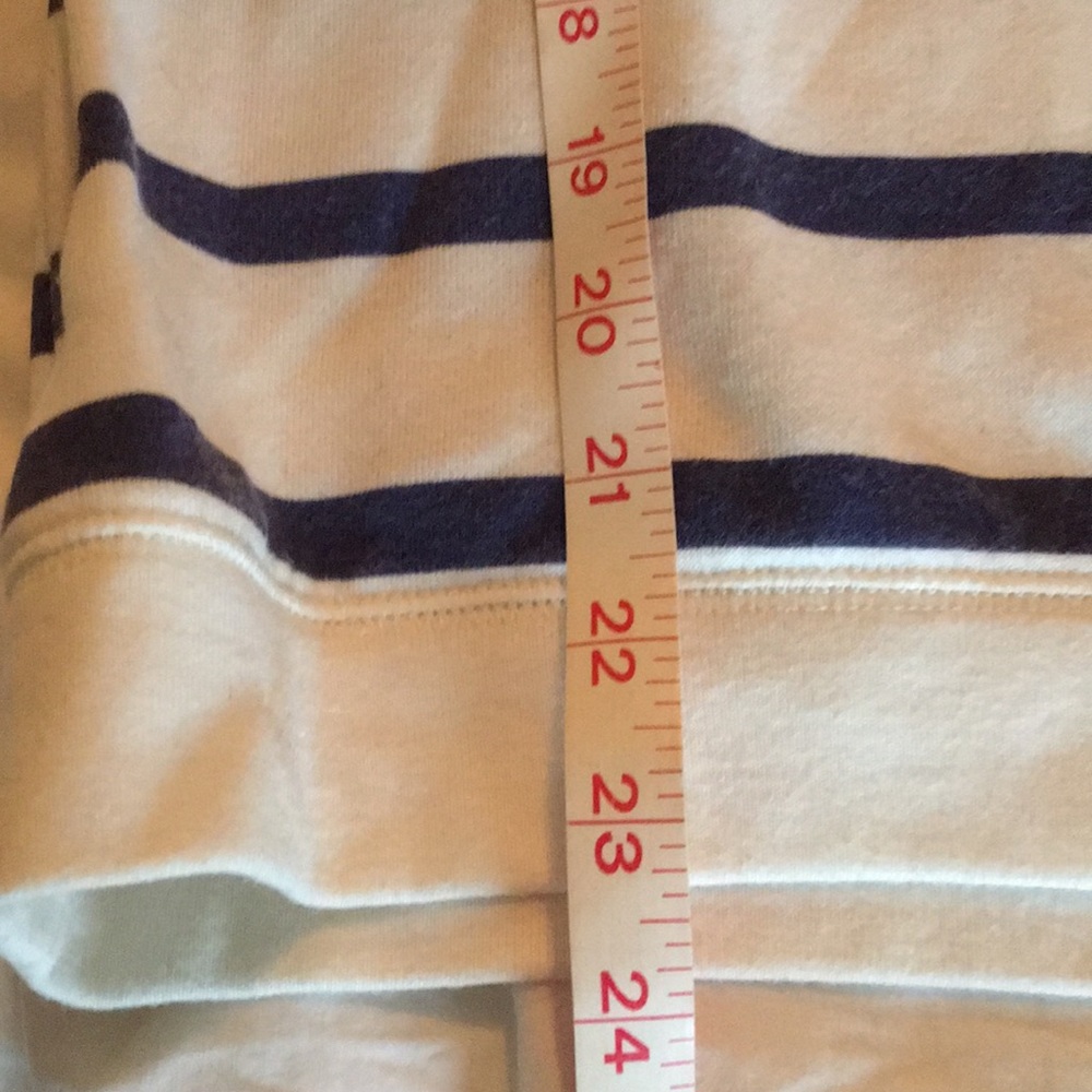 Fun striped sweatshirt by old navy L - Picture 4 of 5
